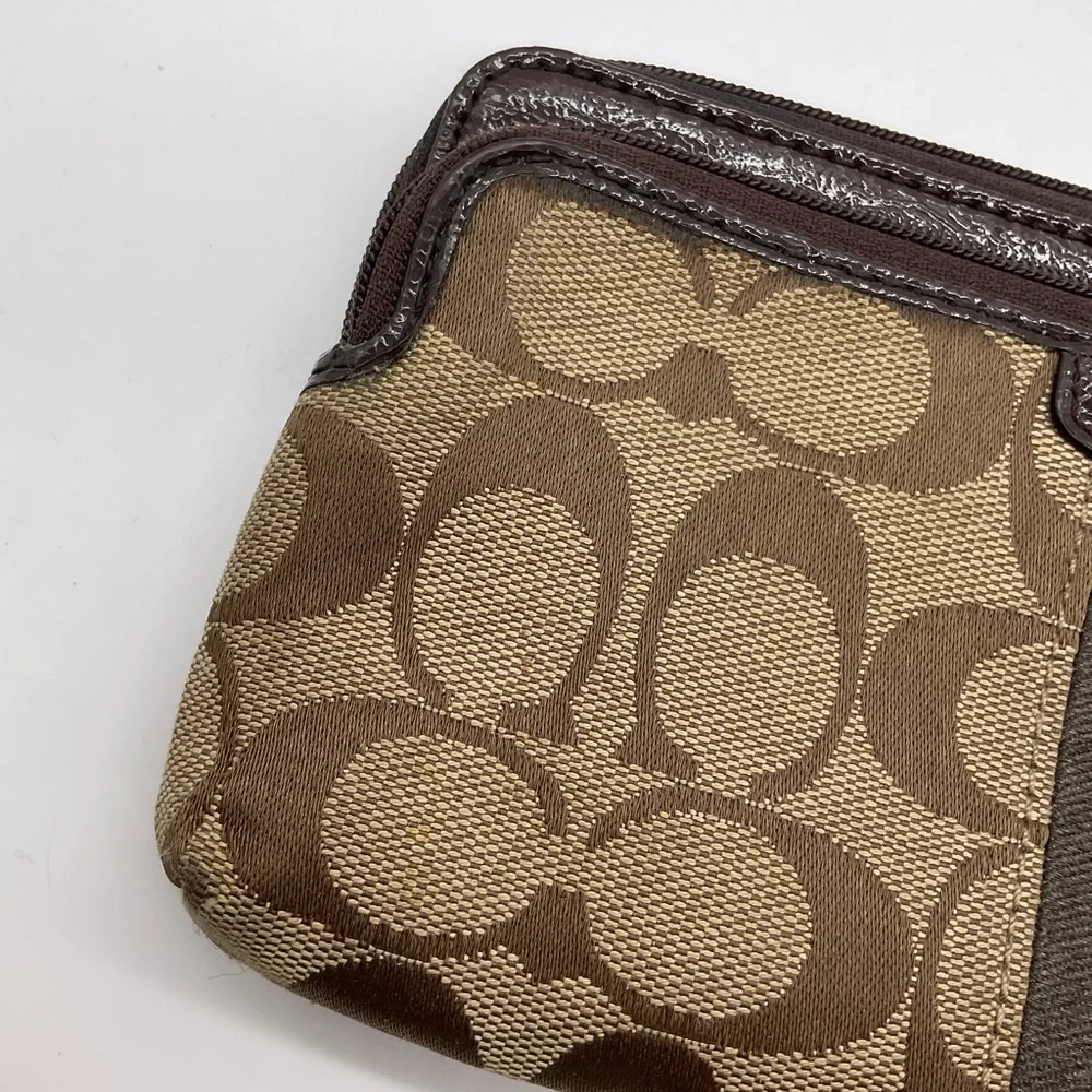 COACH WRISTLET WALLET - Picture 5 of 12